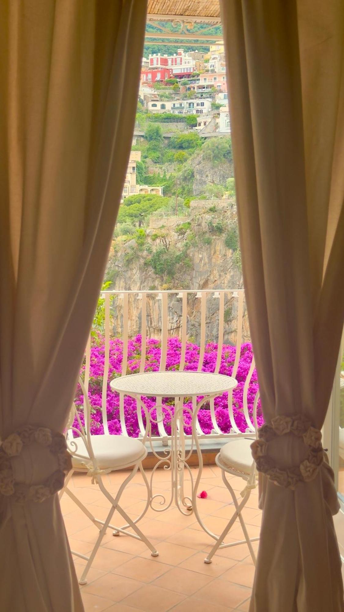 Villa Mary Suites Позітано Екстер'єр фото
