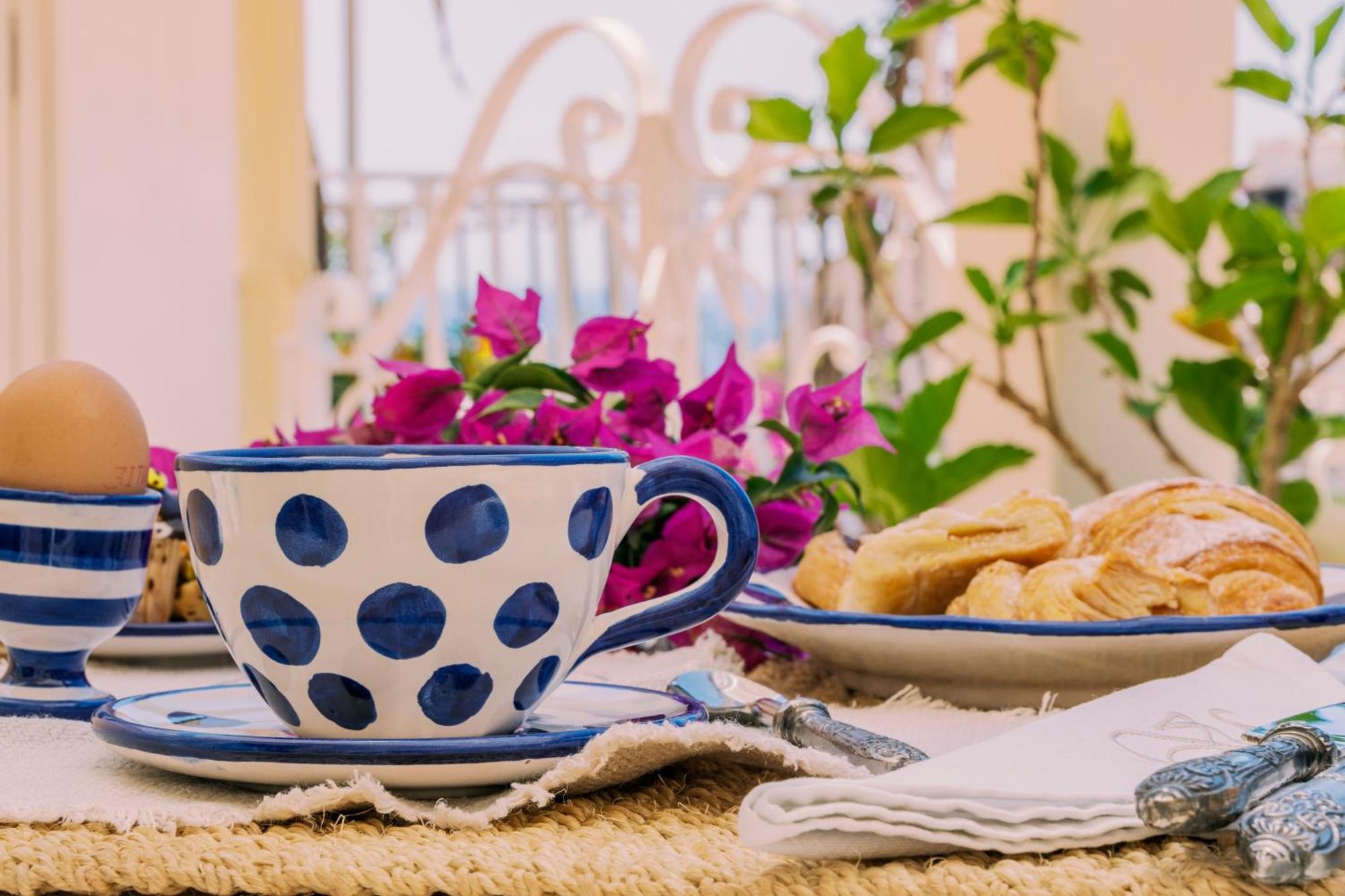 Villa Mary Suites Позітано Екстер'єр фото