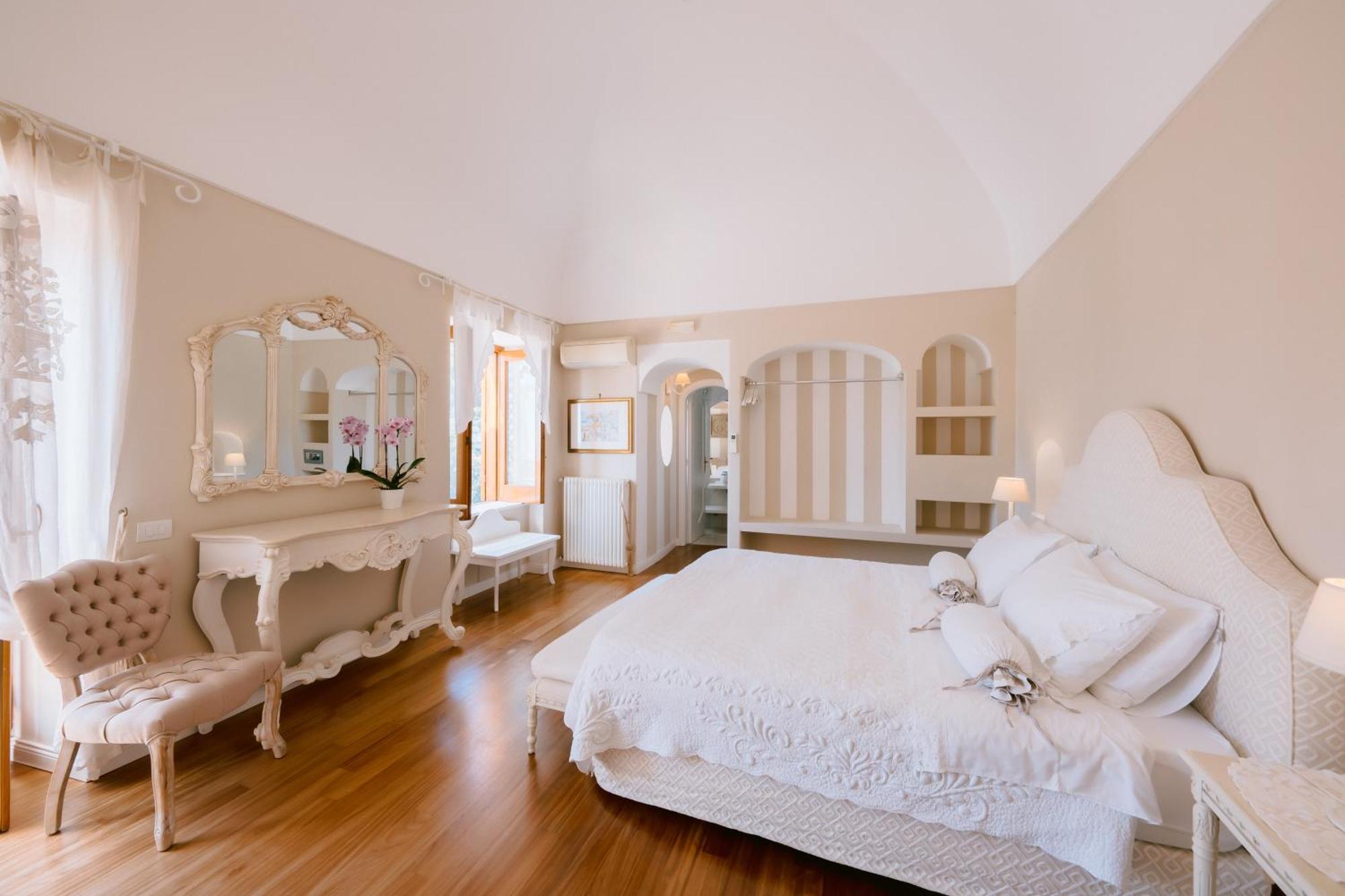 Villa Mary Suites Позітано Екстер'єр фото